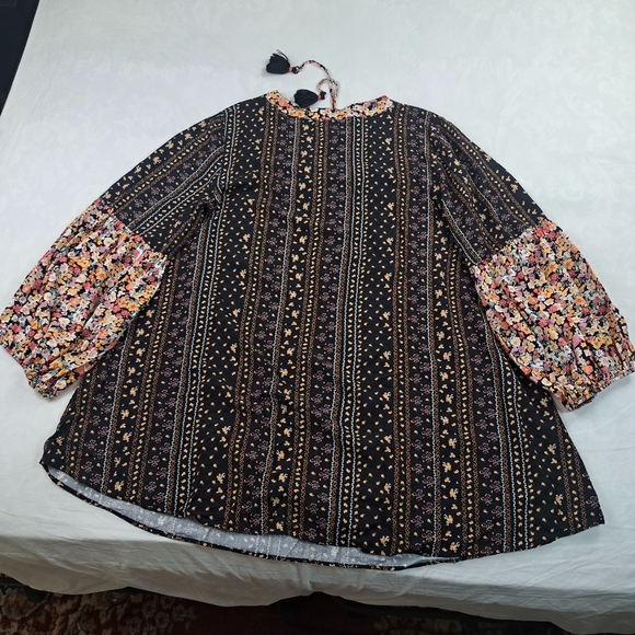 Anthropologie Maaji Black Bagh Ellie Tunic Kafran Beach Size Large - Picture 12 of 12